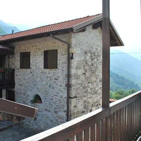 Rifugio Malga Grasia Caprizi Ngoại thất bức ảnh